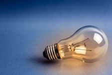 图解10大行业毕业季信息流广告推广策略-信息流广告投放学习网