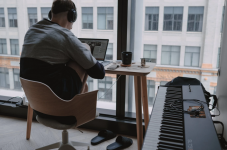 2020年，优化师告别低薪的三个条件，第二个很重要-信息流广告投放学习网